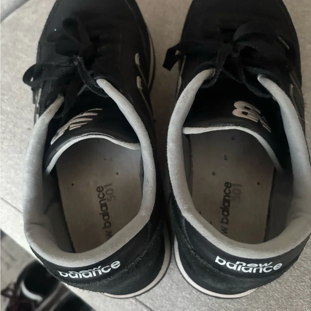 New Balance Men's Black and Gray Sneakers - Picture 3 of 5